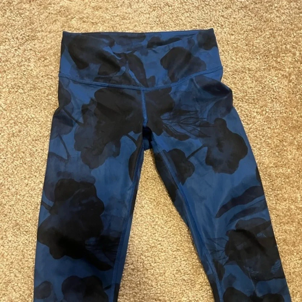 lululemon athletica floral under great
